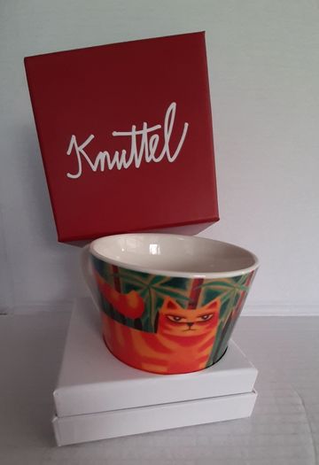 new Graham Knuttel Fanta the cat mug in box