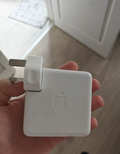 Apple 87W USB-C Macbook Pro & Air Power Adapter Charger With Plug A1719