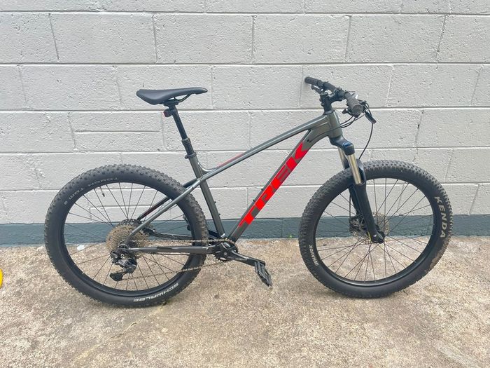 trek roscoe 6