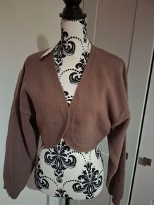New womans shrug size L