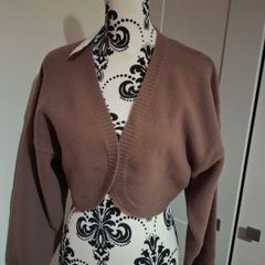 New womans shrug size L