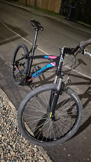 B twin mtb mountain bike