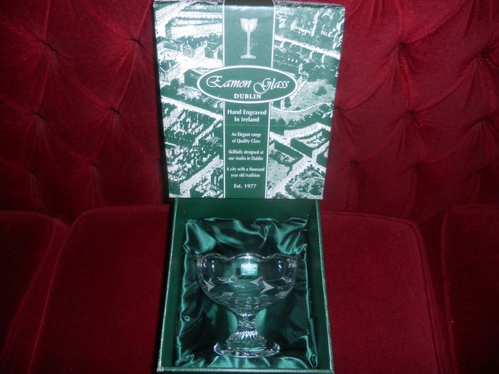 Vintage "Eamon Glass Dublin"Hand Engraved In Ireland.