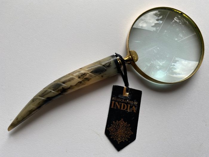 Magnifyer glass