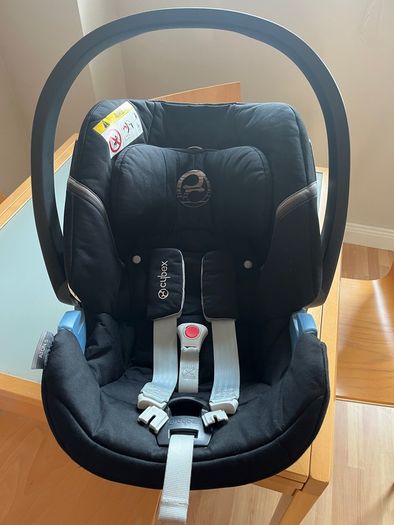Cybex Gold Anton 5 capsule and isofix base