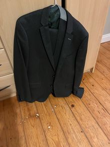 Gent's three piece suit