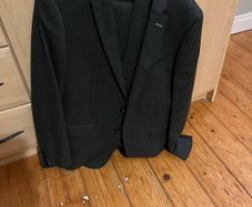 Gent's three piece suit
