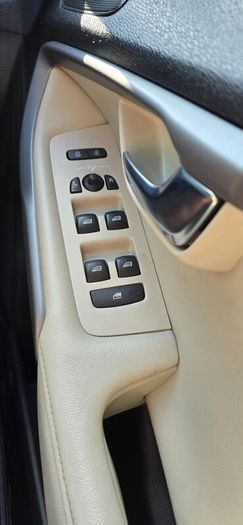 Volvo V40 2016