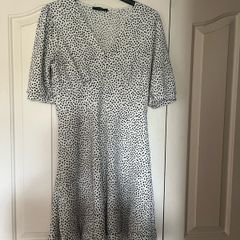 Brand new Dunnes stores white and black mini dress