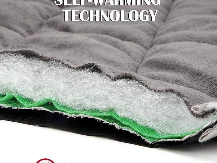 Self Heating Pet Pad for Cats and Dogs No Electric Self-Warming Thermal Mat for Pet Bed/Crate - 70x48cm