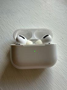 Apple AirPods Pro(1st Generation)