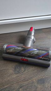 Dyson brush