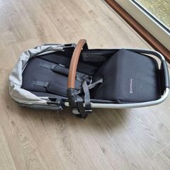 Vista V2 Rumble Seat
