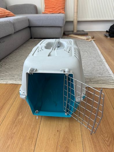 Cat carrier