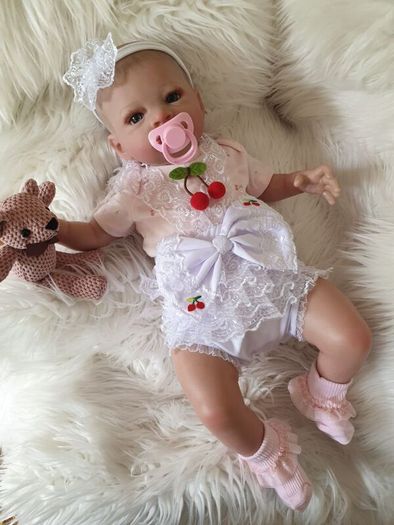 Reborns By Laura.  Sophie Is Back!! 20inch Heavy, Weighted Reborn Doll.  Welcome To View