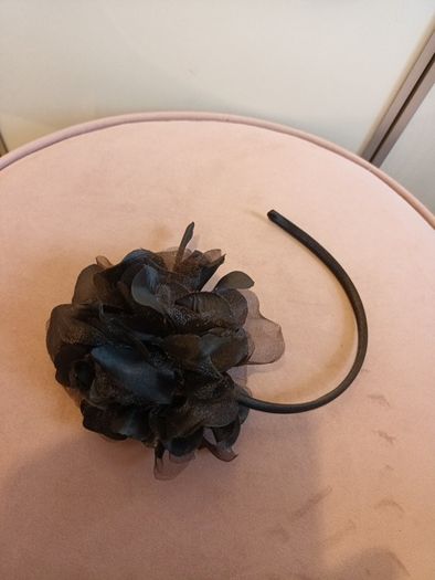 Flower hairband