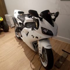 1999 Yamaha r1