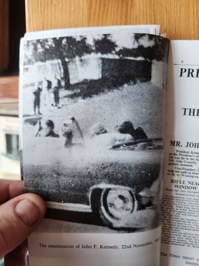 2 x Assassination. The Day The World Stood Still.by John Cottrell. 1964 Paperback In Only Fair Condition.  See Photos For Same. The second book is PROFILES IN COURAGE 1963 EDITION PAPERBACK IN GOOD CONDITION.