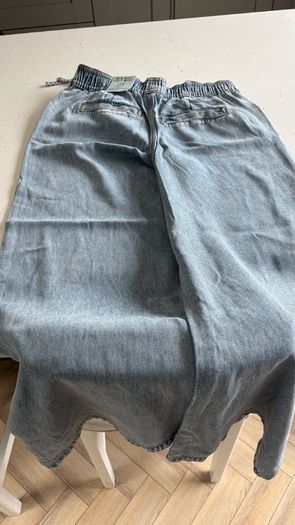 River Island Size 12r mid rise soft denim wide leg