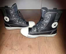 Converse Chuck Taylor All Star Berkshire Waterproof Leather Boots, size 2.5UK