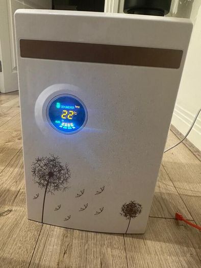 selling room humidfier in an excellent condition
