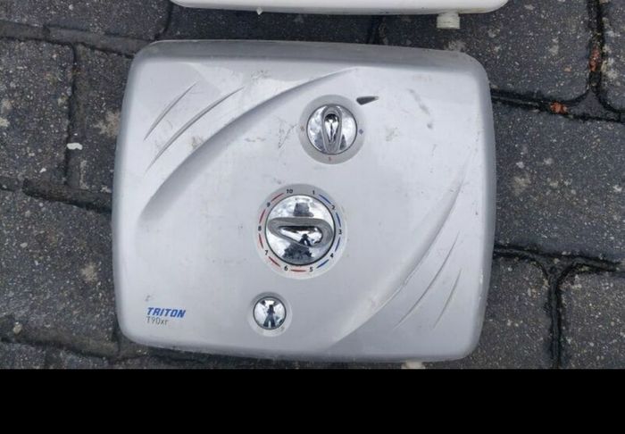 Triton shower