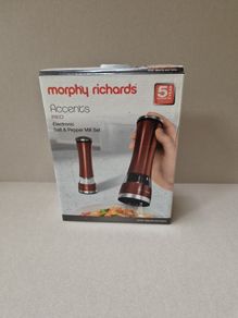Salt and Pepper Mill Set
