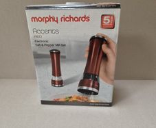 Salt and Pepper Mill Set