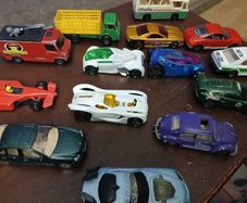Die cast cars