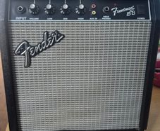 Fender Frontman 15B