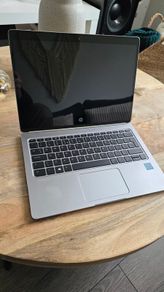 hp Folio core M7 8gb 256ssd