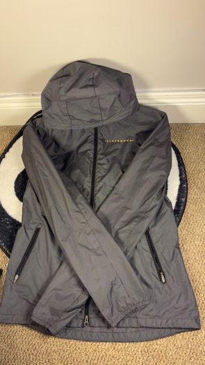 Nike Livestrong Running Series Woven Windbreaker