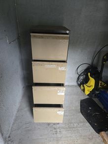 4 Drawer filing cabinet