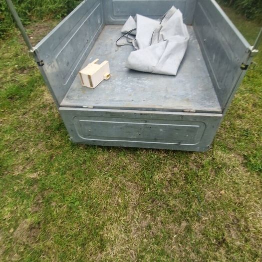 Erde 142 car camping/ tipping trailer