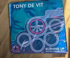 Tony de vit - burning up