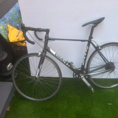the stem top cap is broken and needs replacing before riding