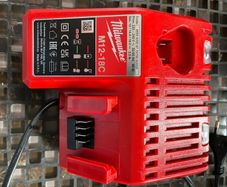 Milwaukee M18-12C charger