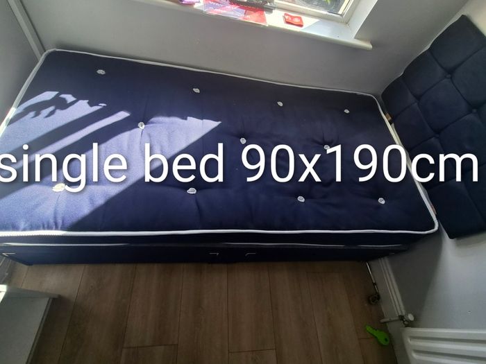 Single bed & headboard