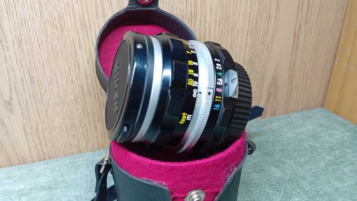Nikon Nikkor-H Auto 1:2 F-50mm