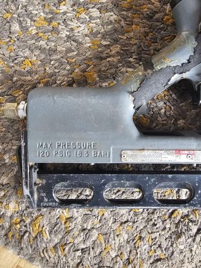Nail gun