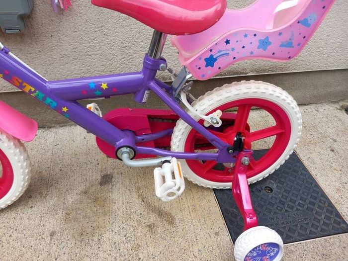 Kids star  bike size 14 inch wheels