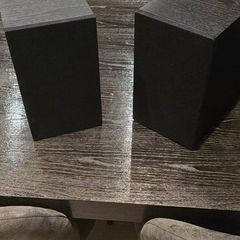 speakers