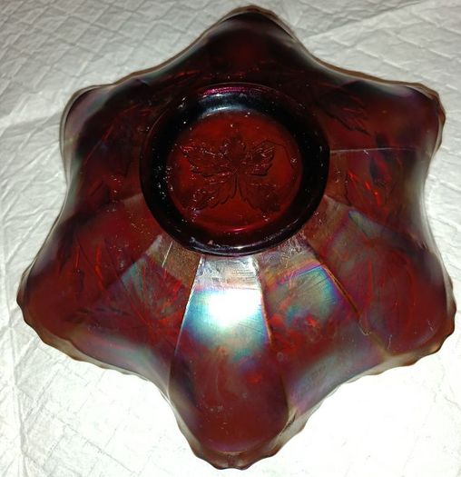 Fenton Carnival Glass AUTUMN ACORN Ruffled Bowl