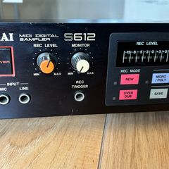 Akai S612 MIDI Digital Sampler
