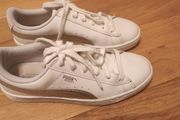 Puma Sneakers