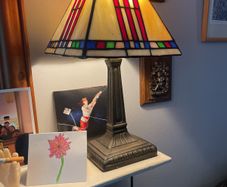 Stained glass lamp