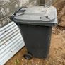 wheelie bin Image 5