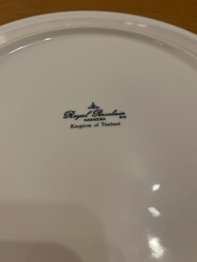 Royal Porcelain Maxadura 28cm Dinner Plates (15 pieces)