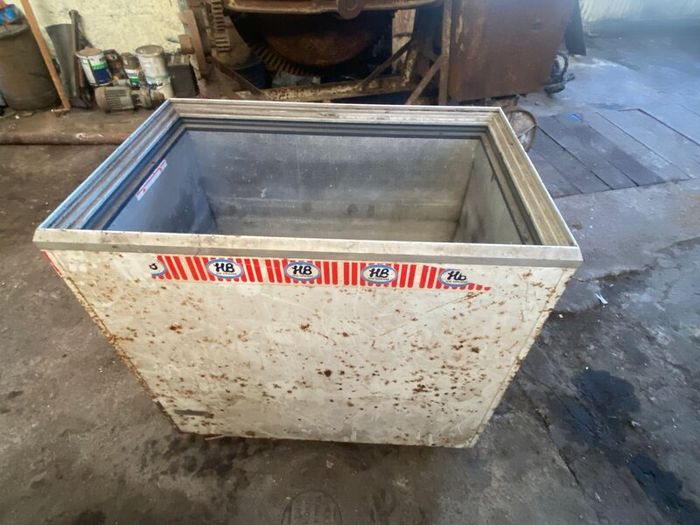 feed bin