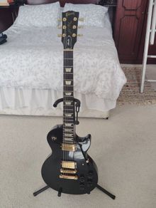 Gibson Les Paul studio gold